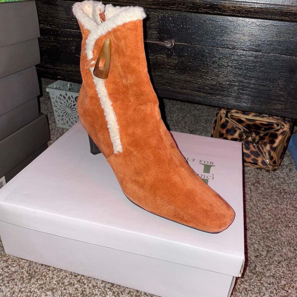 Valenci Boots